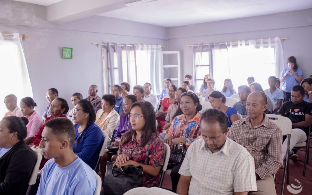 15 Febroary 2019, Varavarana misokatra ho an’ireo manam-pahefana miasa ho an’ny ankizy eto an-toerana, Grandir à Antsirabe